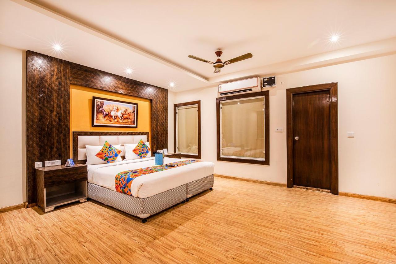 Fabhotel Shoba Estate Delhi Airport 新德里 外观 照片