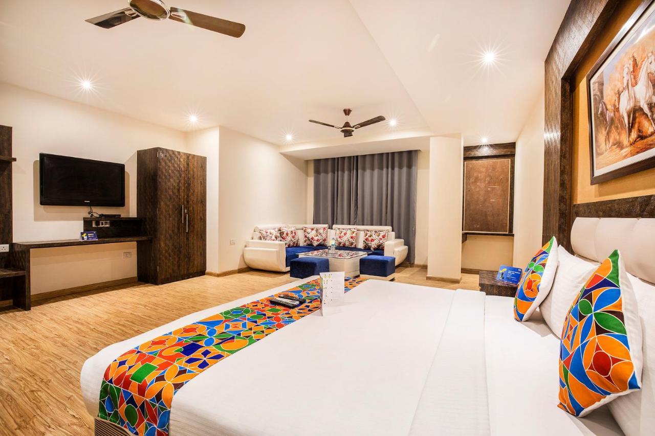 Fabhotel Shoba Estate Delhi Airport 新德里 外观 照片